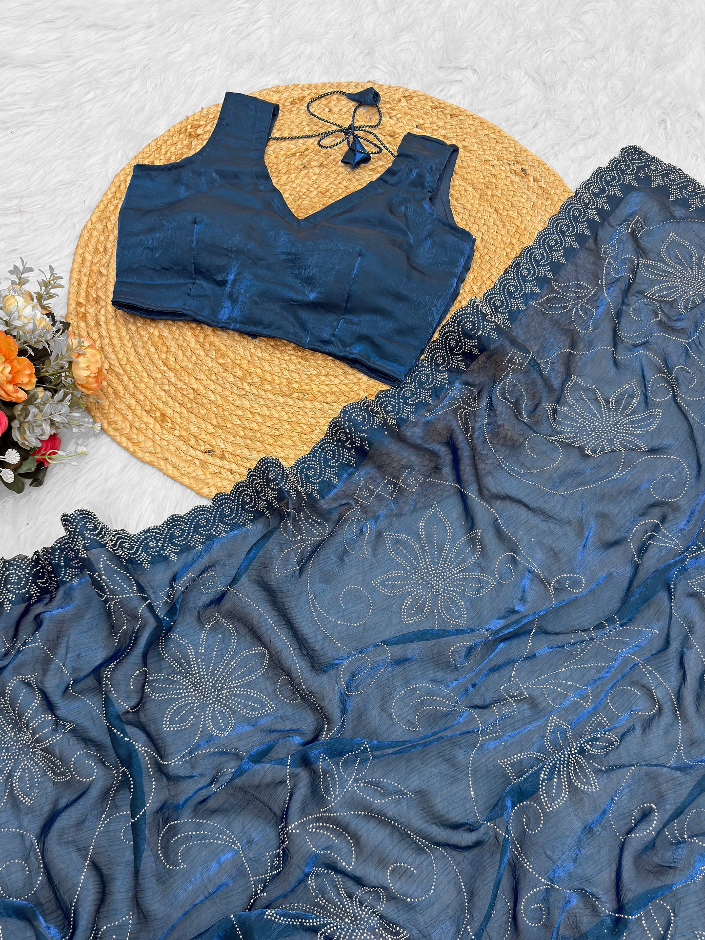 Luxury Floral Fandy Silk Saree with Designer Unstitch Blouse