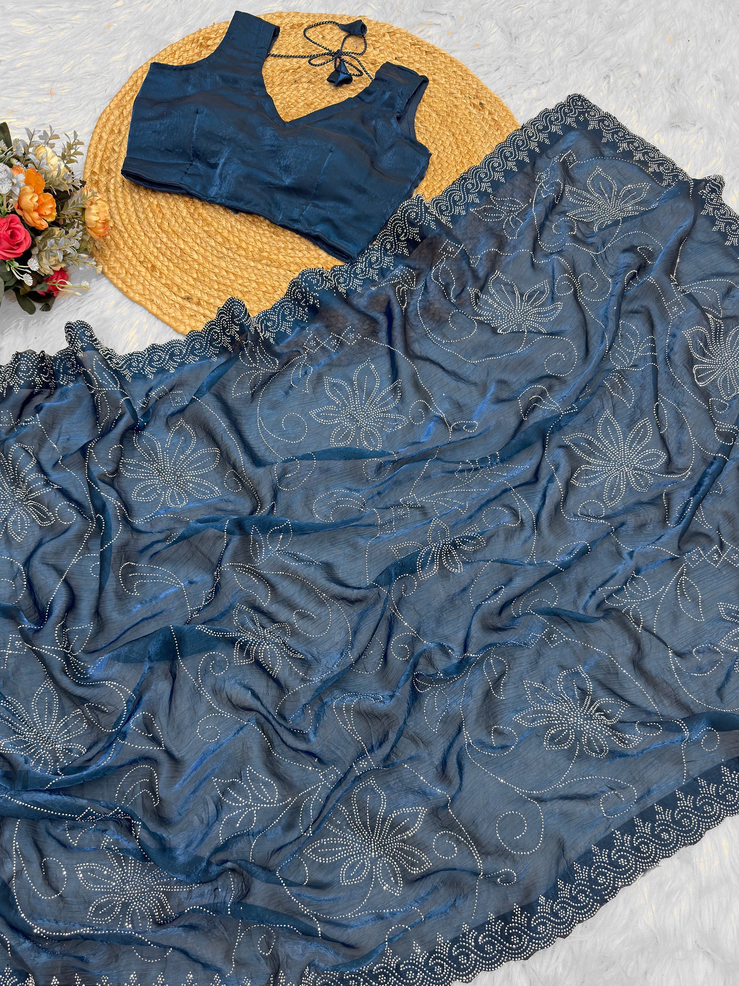 Luxury Floral Fandy Silk Saree with Designer Unstitch Blouse